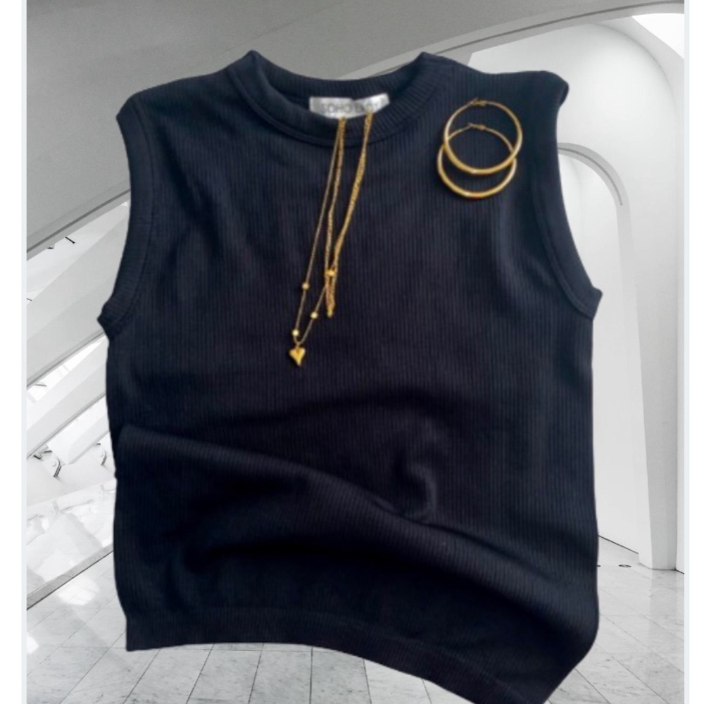 Black vest tank top